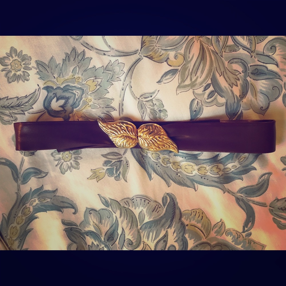 Vintage angel wing belt